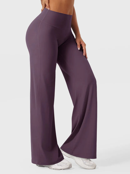 Essential Relaxed Straight Pants