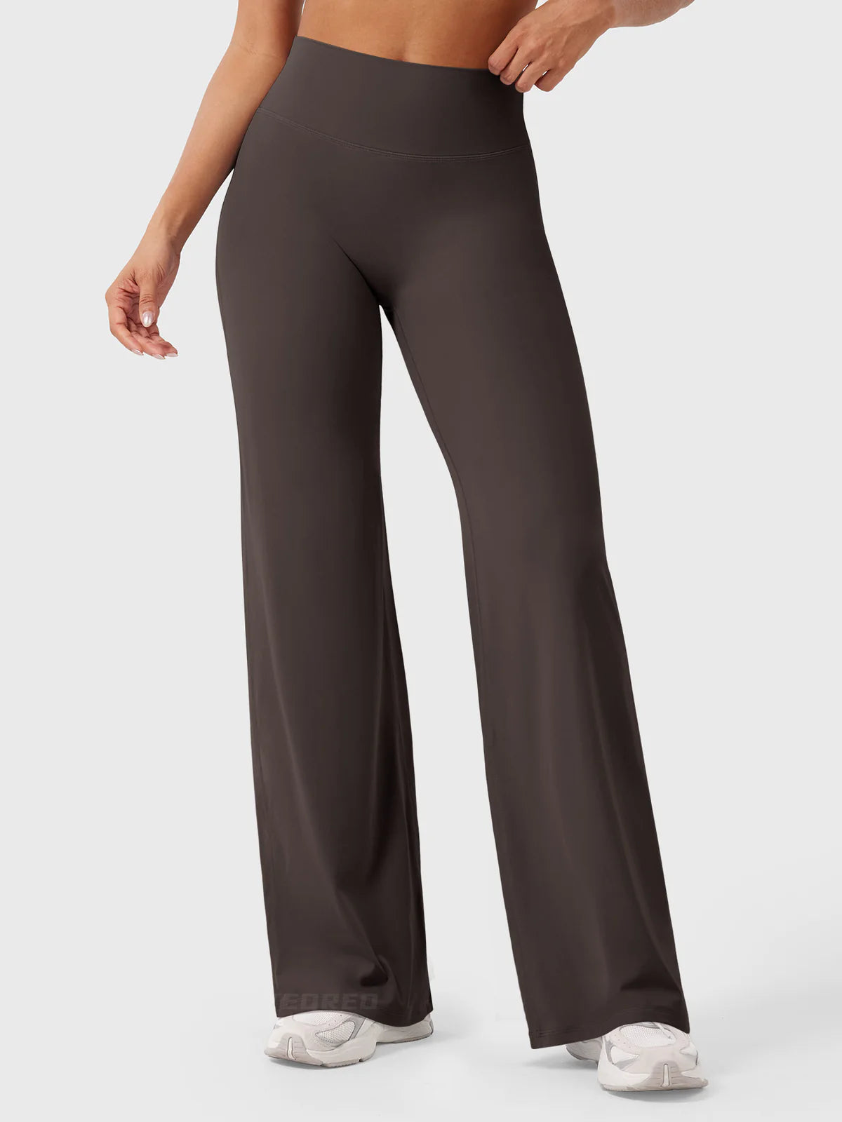 Essential Relaxed Straight Pants
