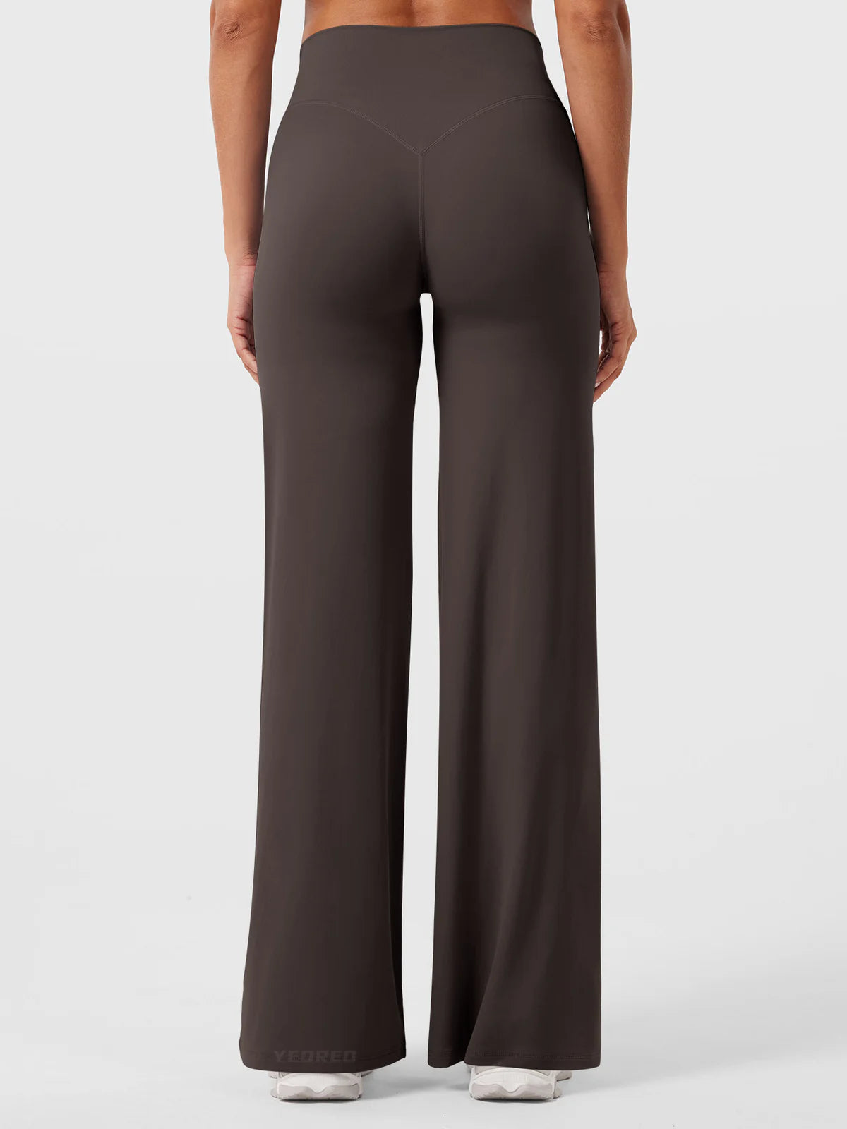 Essential Relaxed Straight Pants