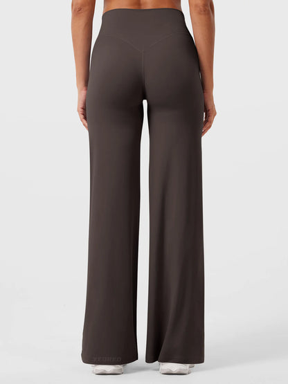 Essential Relaxed Straight Pants