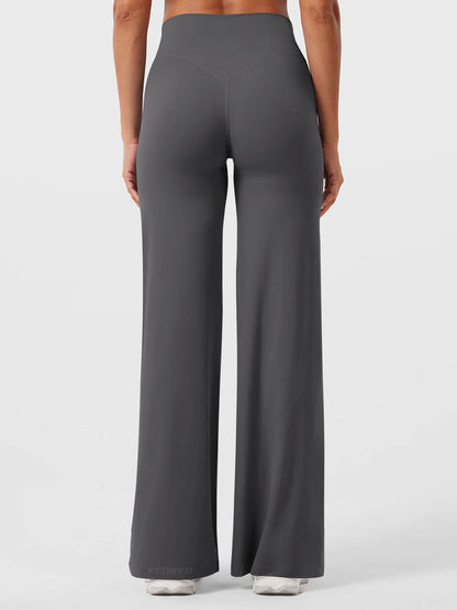 Essential Relaxed Straight Pants