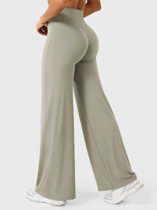 Essential Relaxed Straight Pants