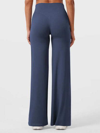 Essential Relaxed Straight Pants