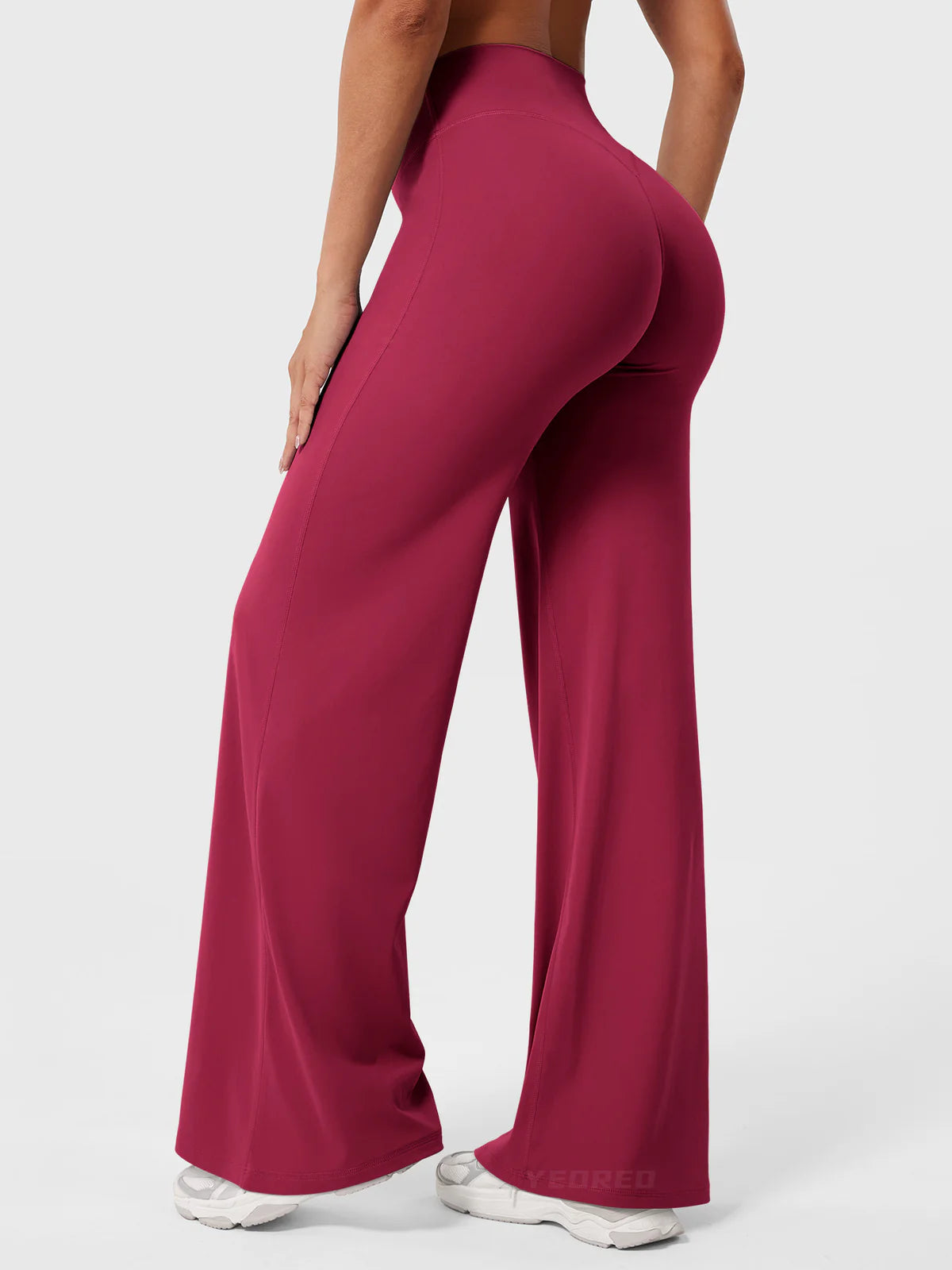 Essential Relaxed Straight Pants